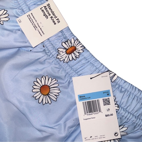 Nike Sportswear Daisy Print Flow Shorts Light Marine / White DM6909-548 - Picture 6 of 10